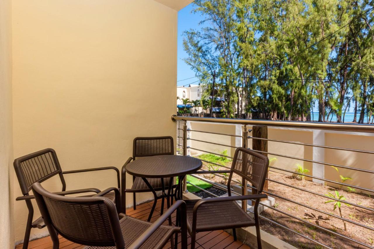 C-View Apartments Flic-en-Flacq Dış mekan fotoğraf