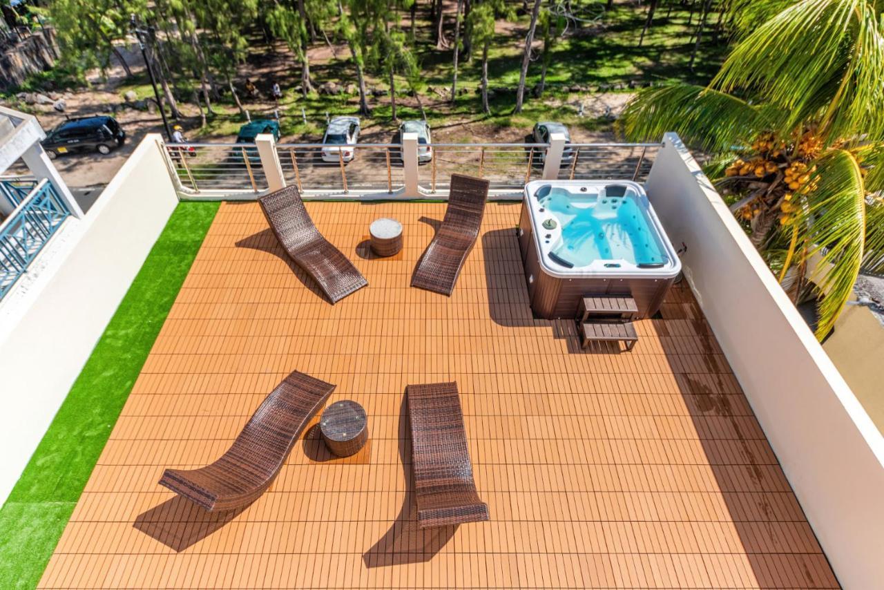 C-View Apartments Flic-en-Flacq Dış mekan fotoğraf