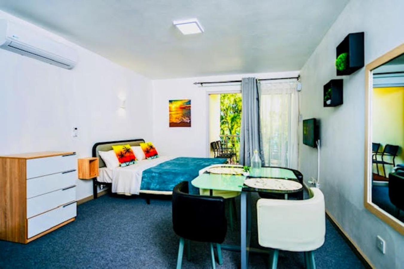 C-View Apartments Flic-en-Flacq Dış mekan fotoğraf