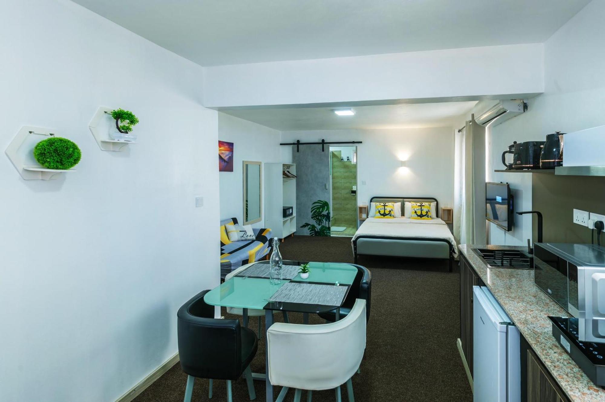 C-View Apartments Flic-en-Flacq Dış mekan fotoğraf